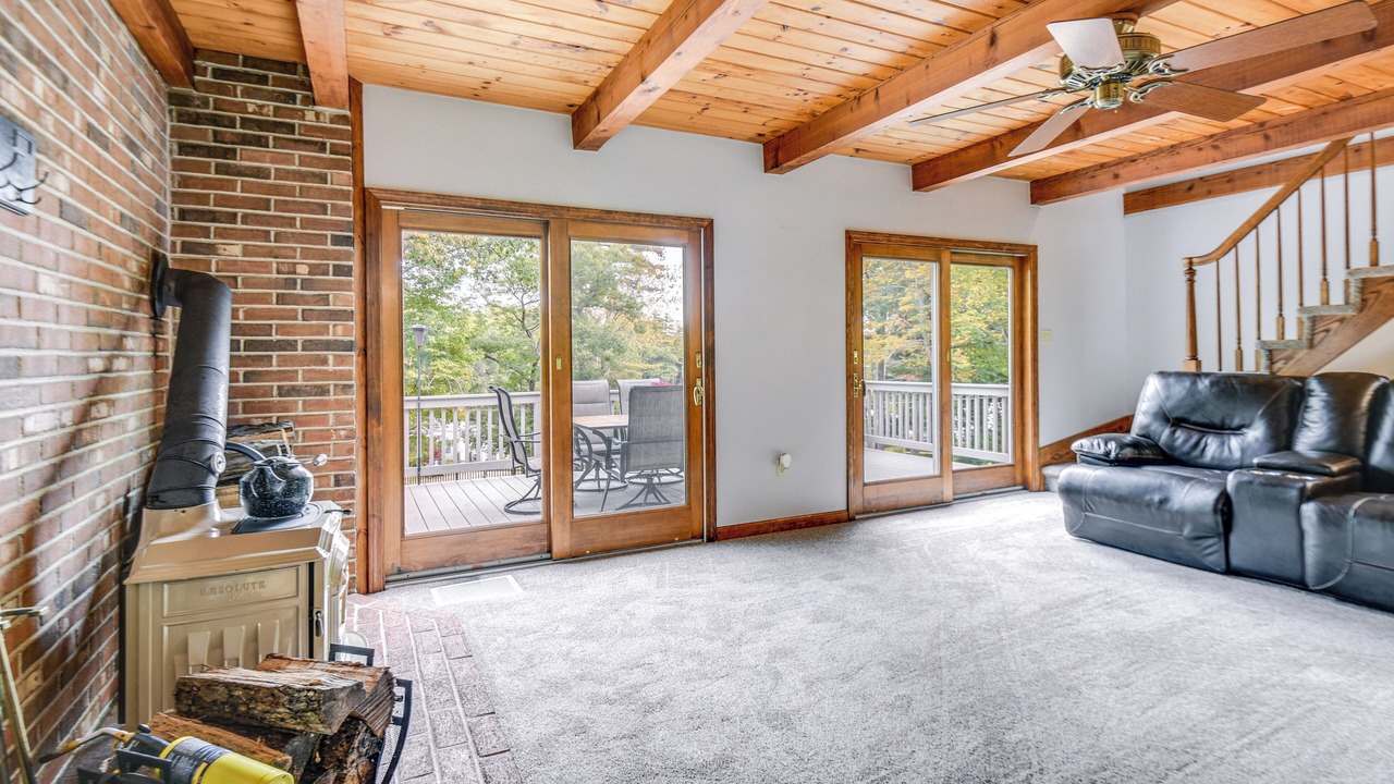 Photo of Livingroom in Milton