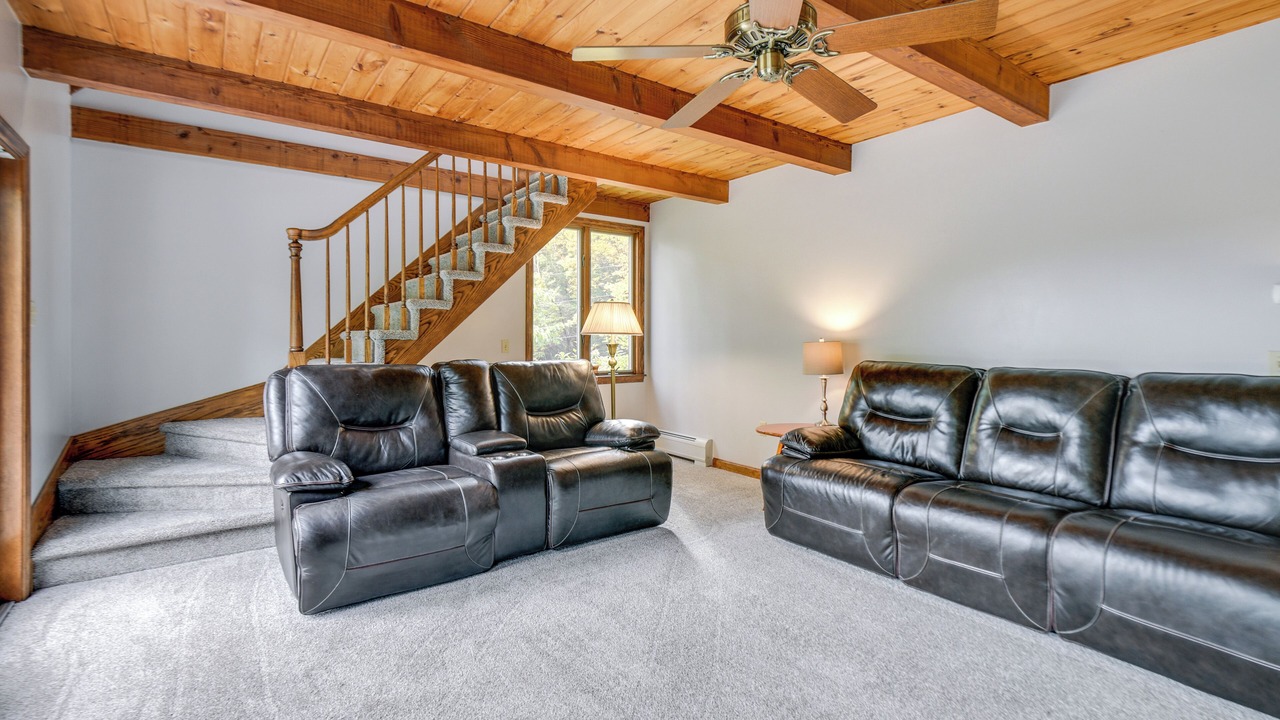Photo of Livingroom in Milton