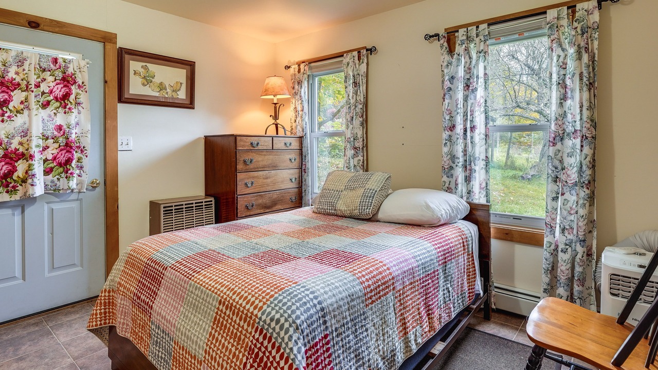 Photo of Bedroom in Town of Beekmantown