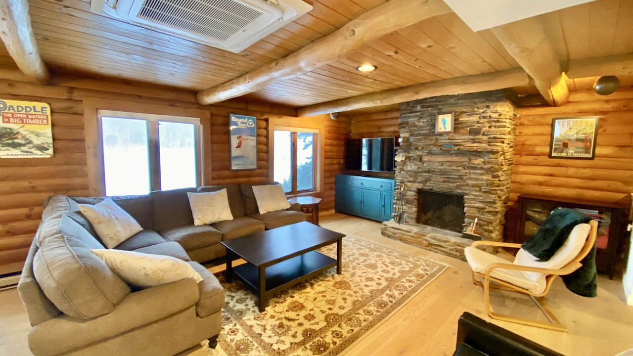 Photo of Livingroom in Plymouth