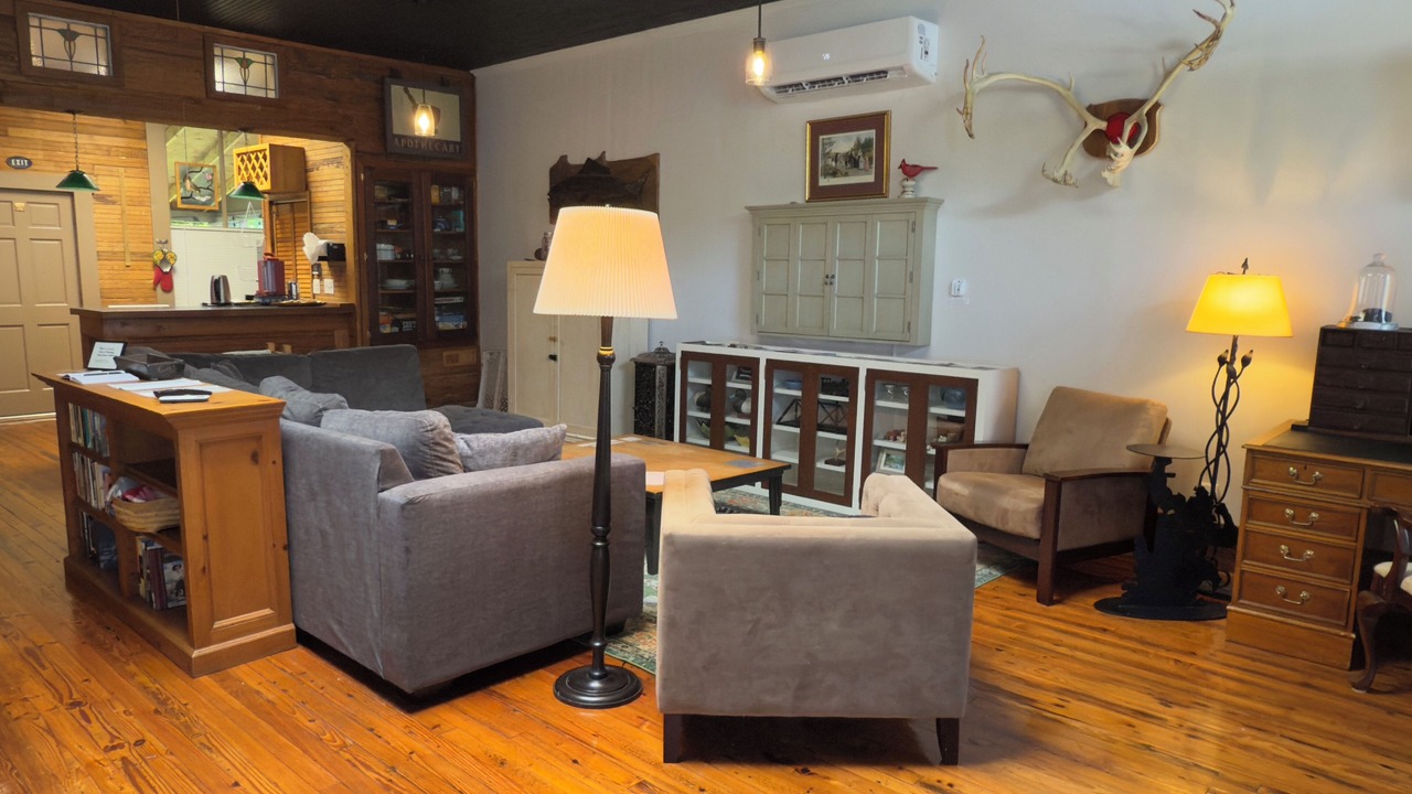 Photo of Livingroom in Goshen