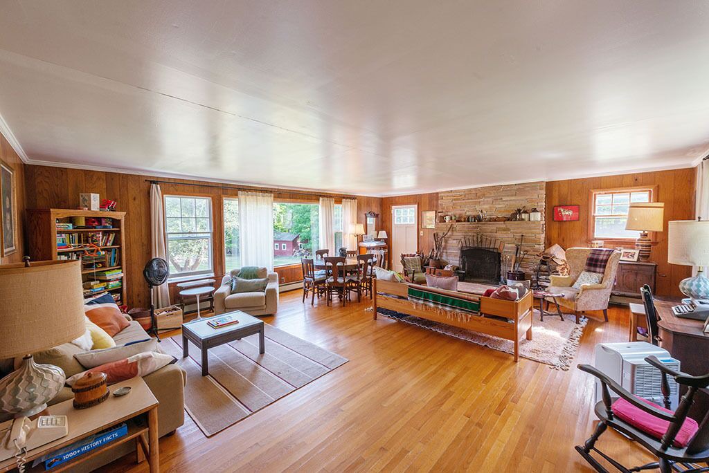 Photo of Livingroom in Mountain Dale