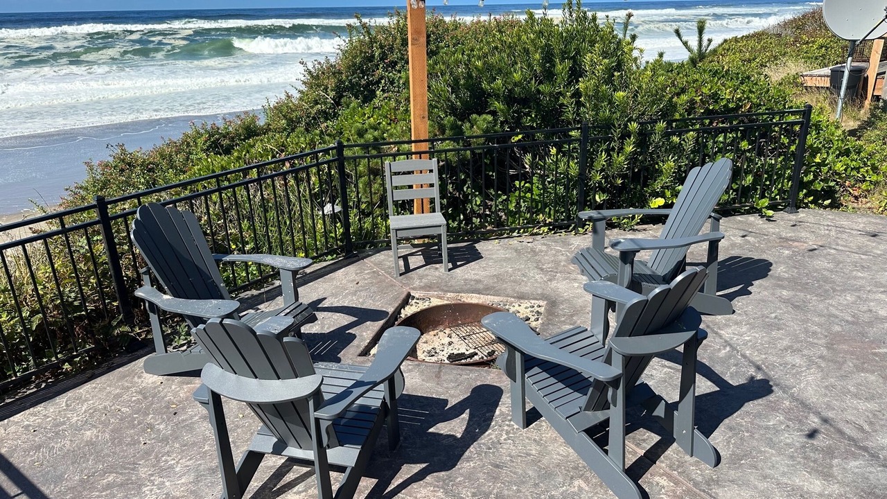 Photo of Patio Balcony in Gleneden Beach