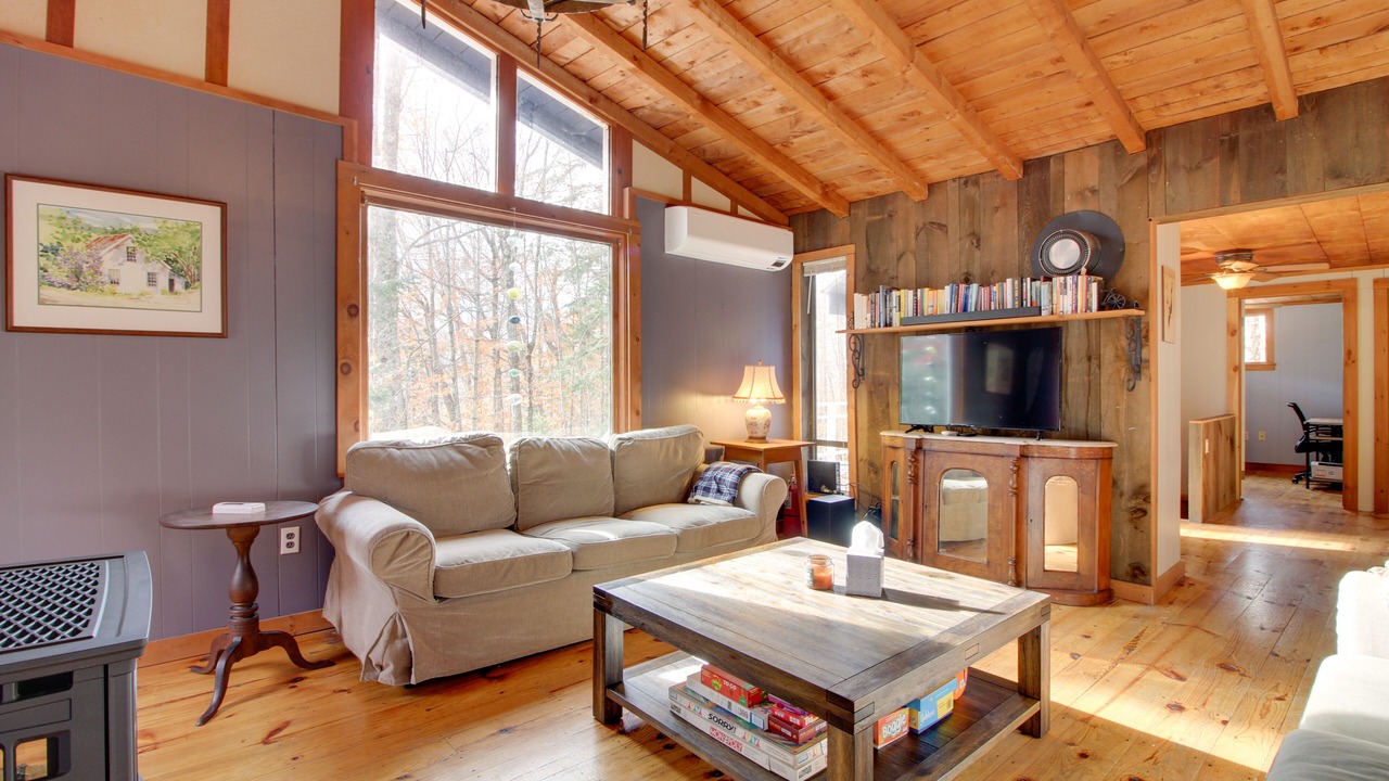 Photo of Livingroom in Weston