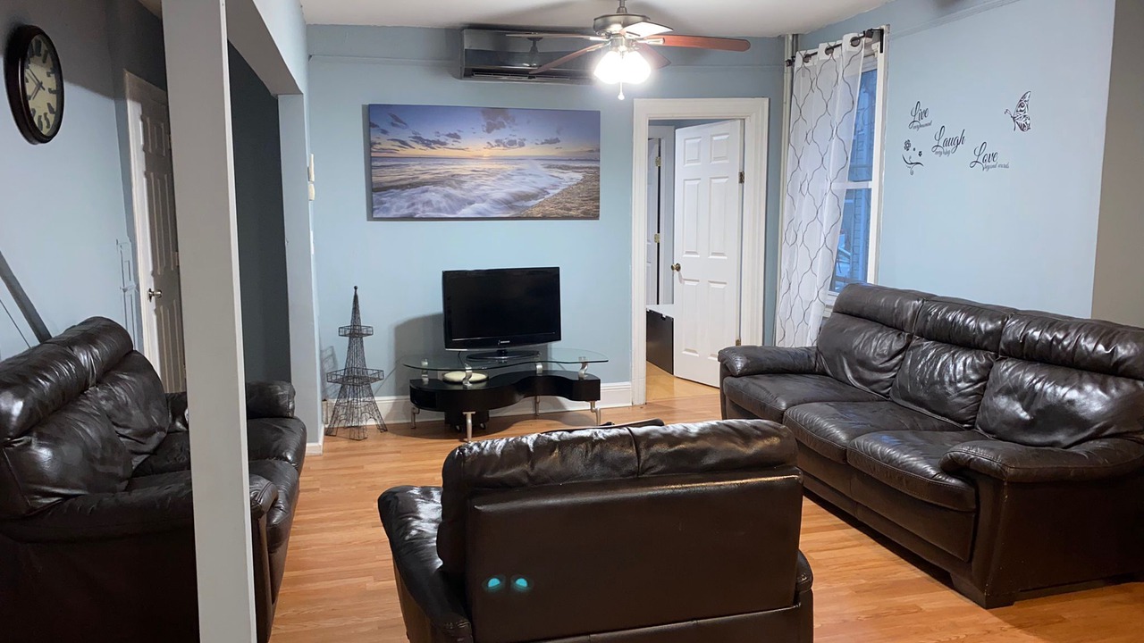 Photo of Livingroom in East Flushing