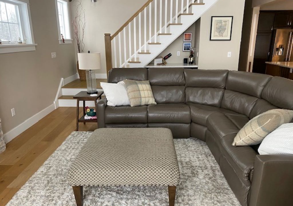 Photo of Livingroom in Saratoga Springs