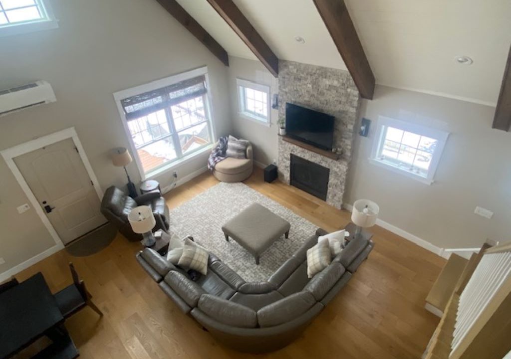 Photo of Livingroom in Saratoga Springs