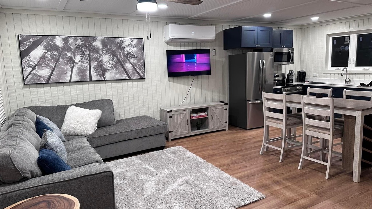 Photo of Livingroom in Macon