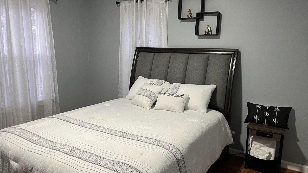 Photo of Bedroom in East Longmeadow