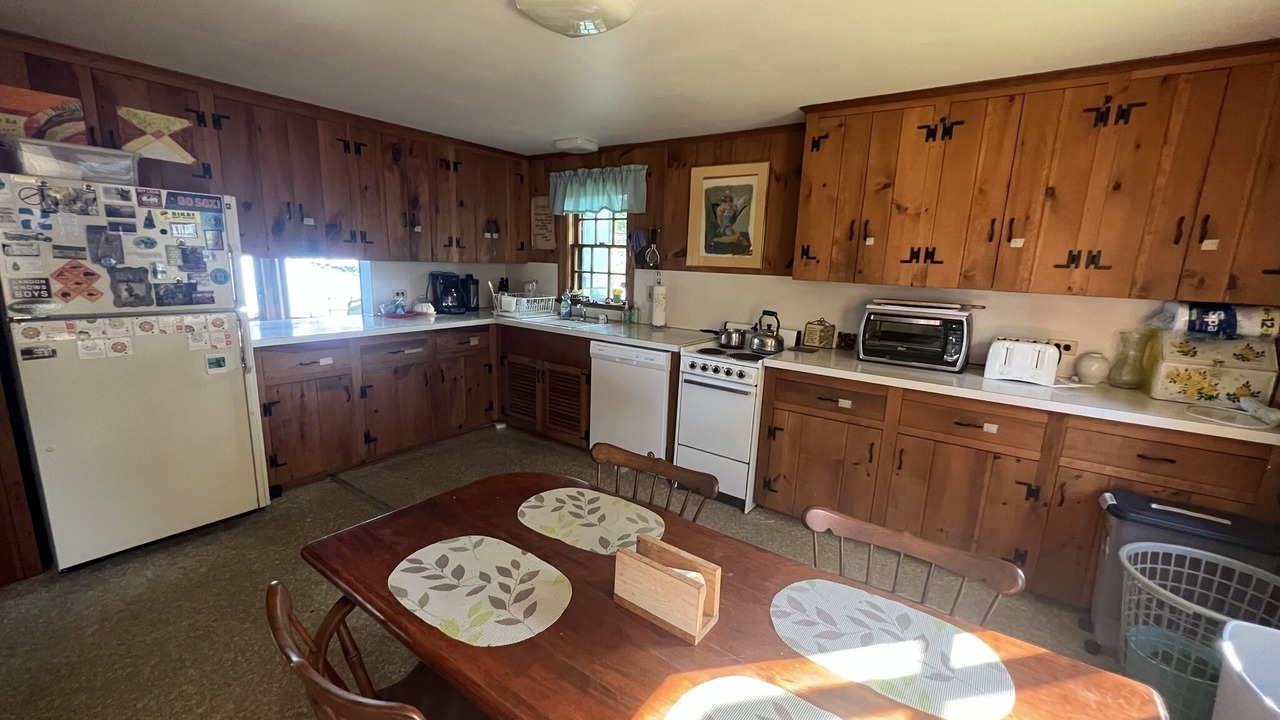 Photo of Kitchen in Alton