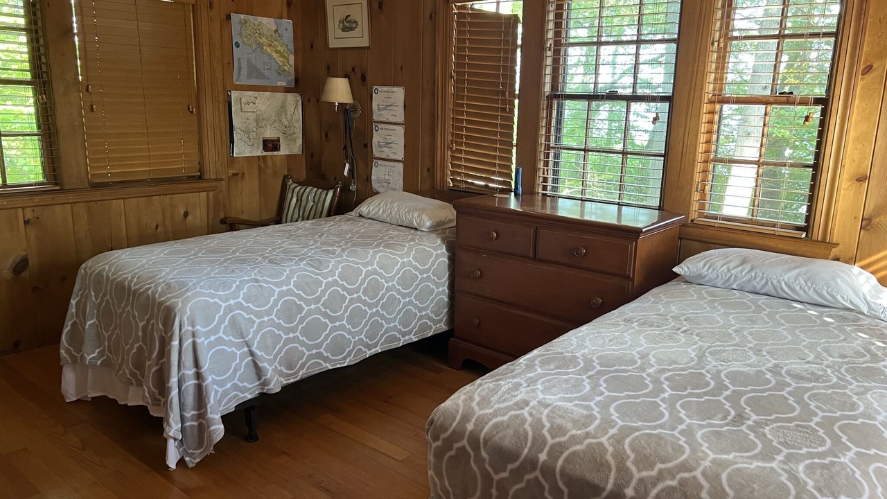 Photo of Bedroom in Alton