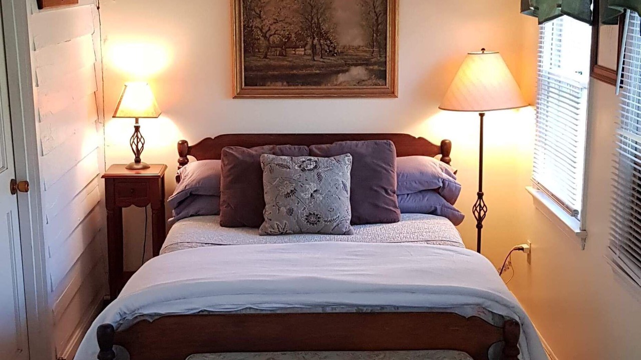 Photo of Bedroom in Sperryville
