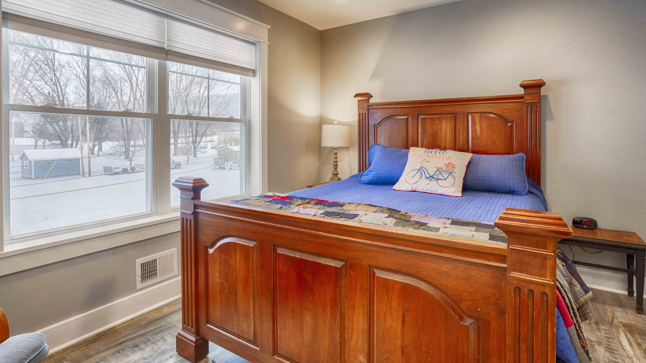 Photo of Bedroom in Honeoye