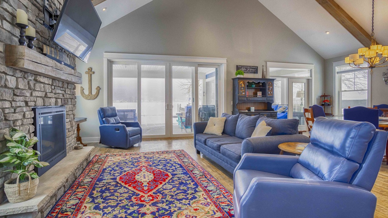 Photo of Livingroom in Honeoye
