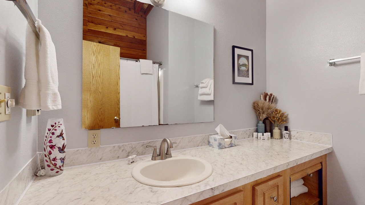 Photo of Bathroom in Agate
