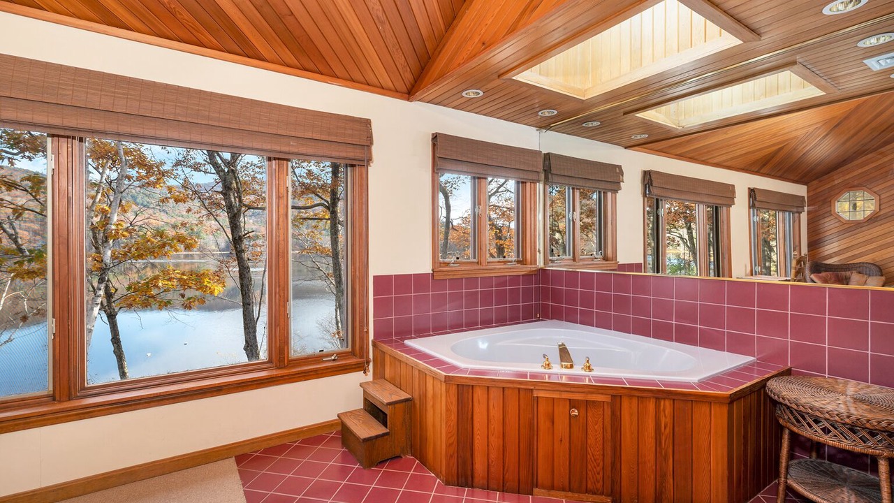 Photo of Bathroom in Moultonborough