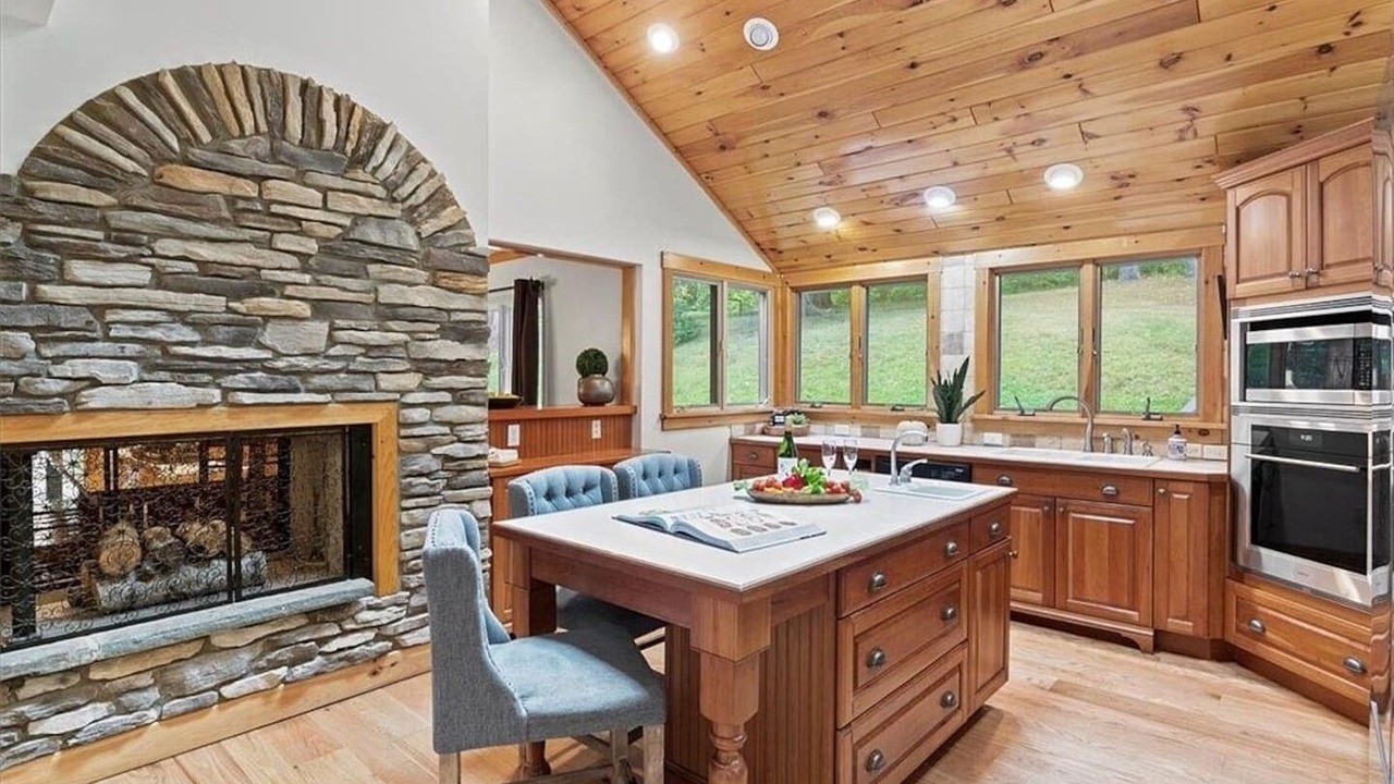 Photo of Livingroom in Springwater