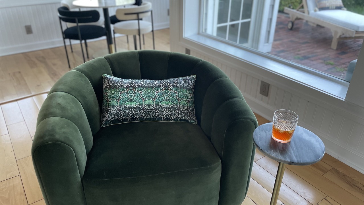 Photo of Livingroom in East Marion