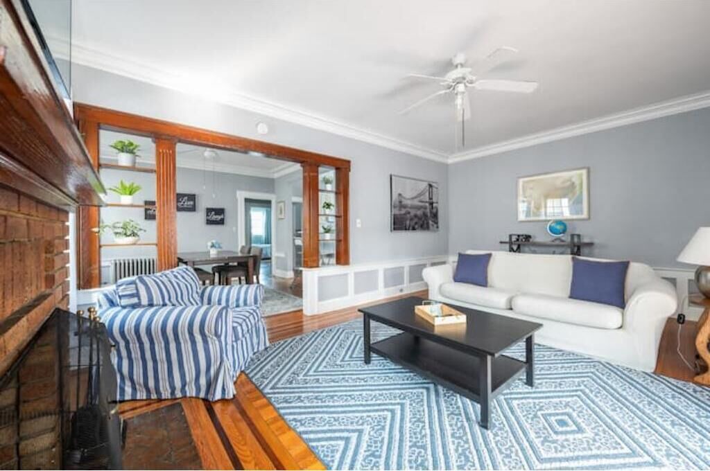 Photo of Livingroom in Ampere