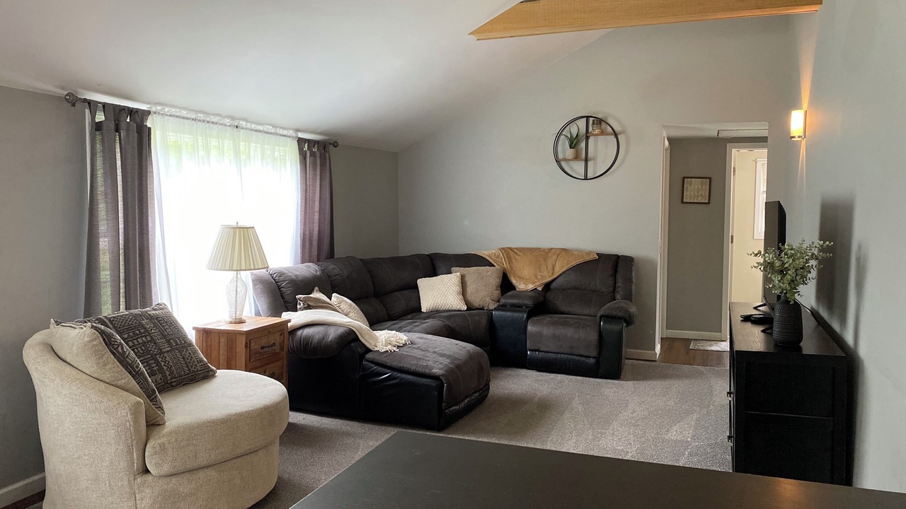 Photo of Livingroom in Jamestown