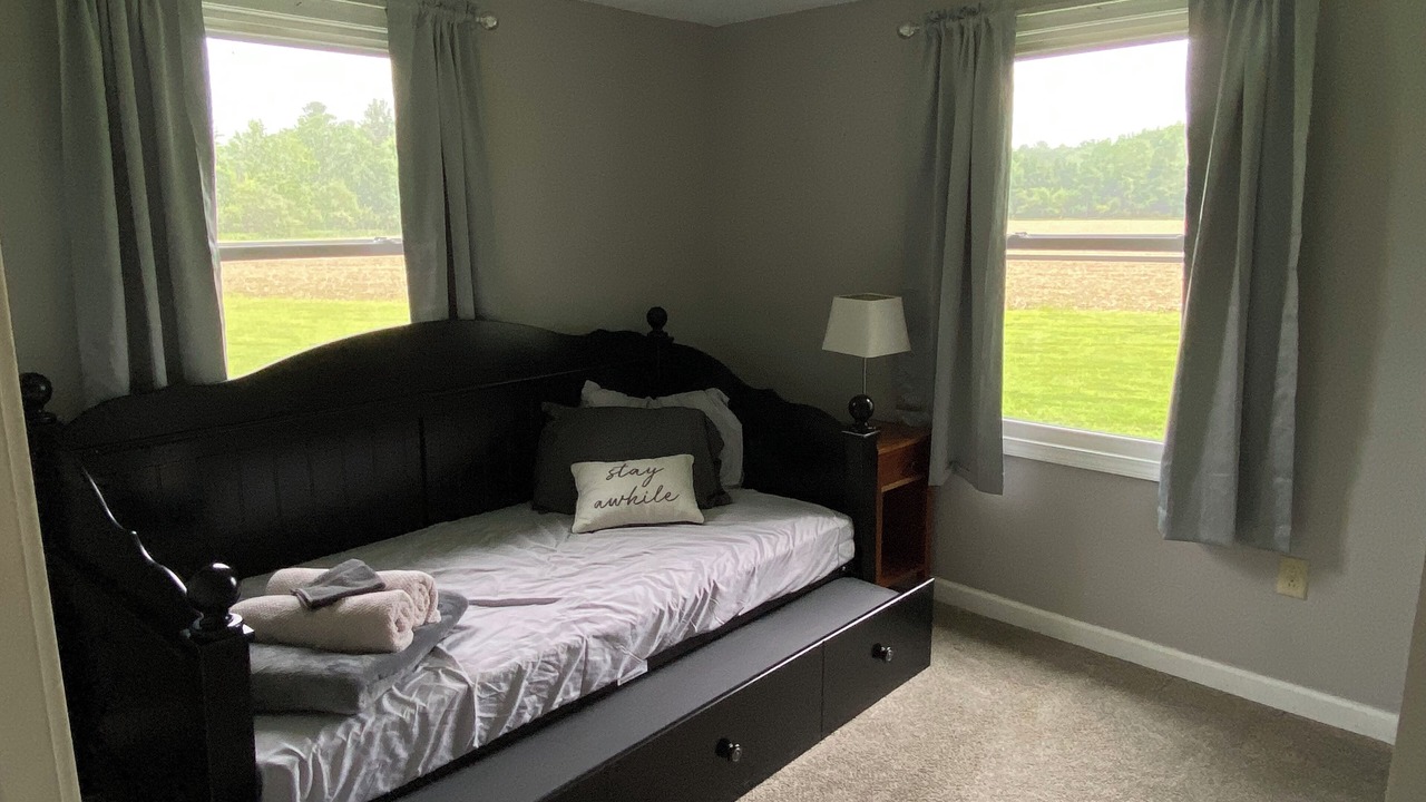 Photo of Bedroom in Jamestown