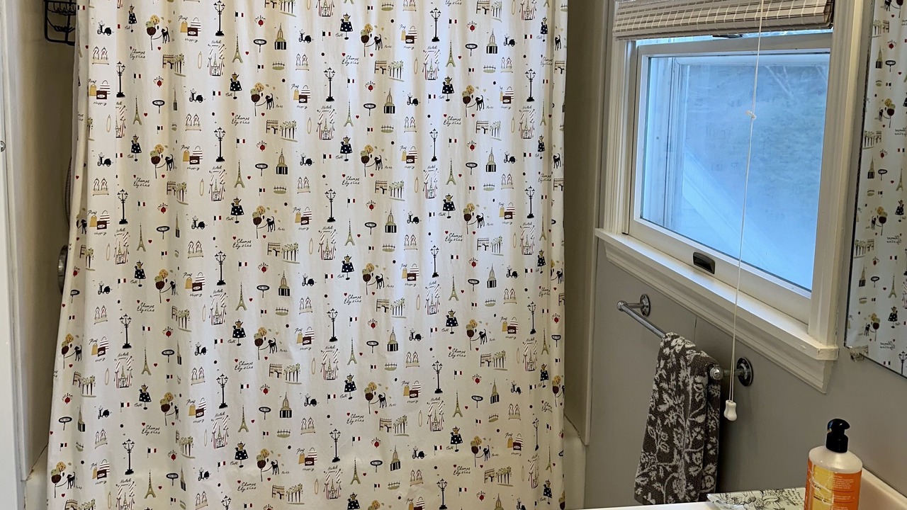 Photo of Bathroom in Hanover