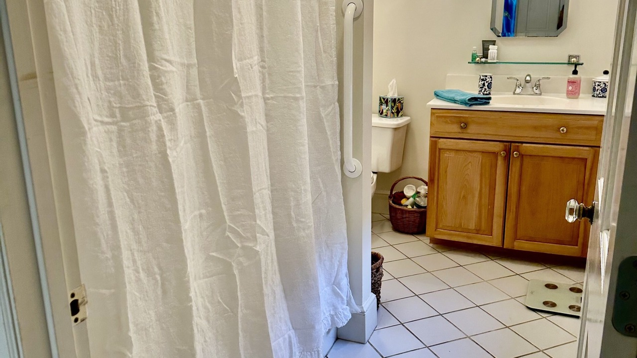 Photo of Bathroom in Hanover
