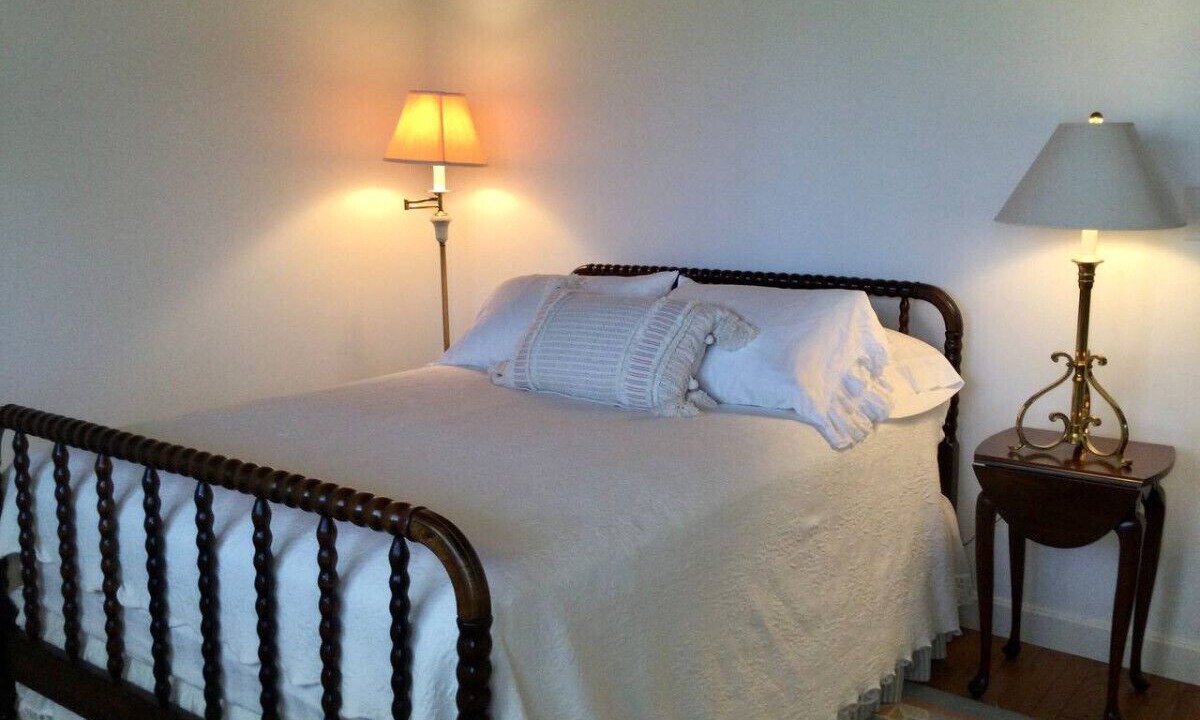 Photo of Bedroom in Alburg