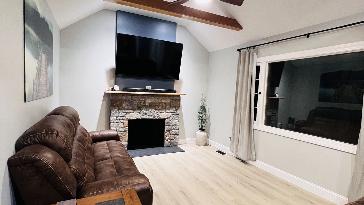 Photo of Livingroom in Lake George