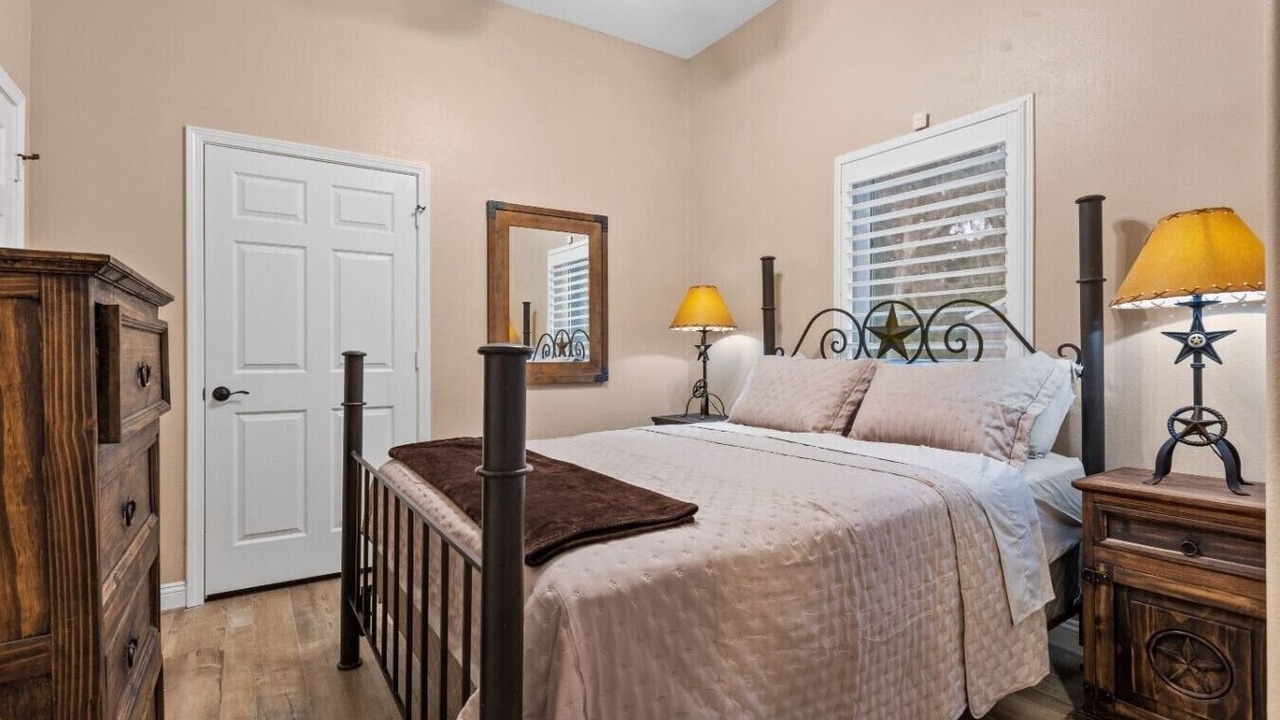 Photo of Bedroom in Brazoria
