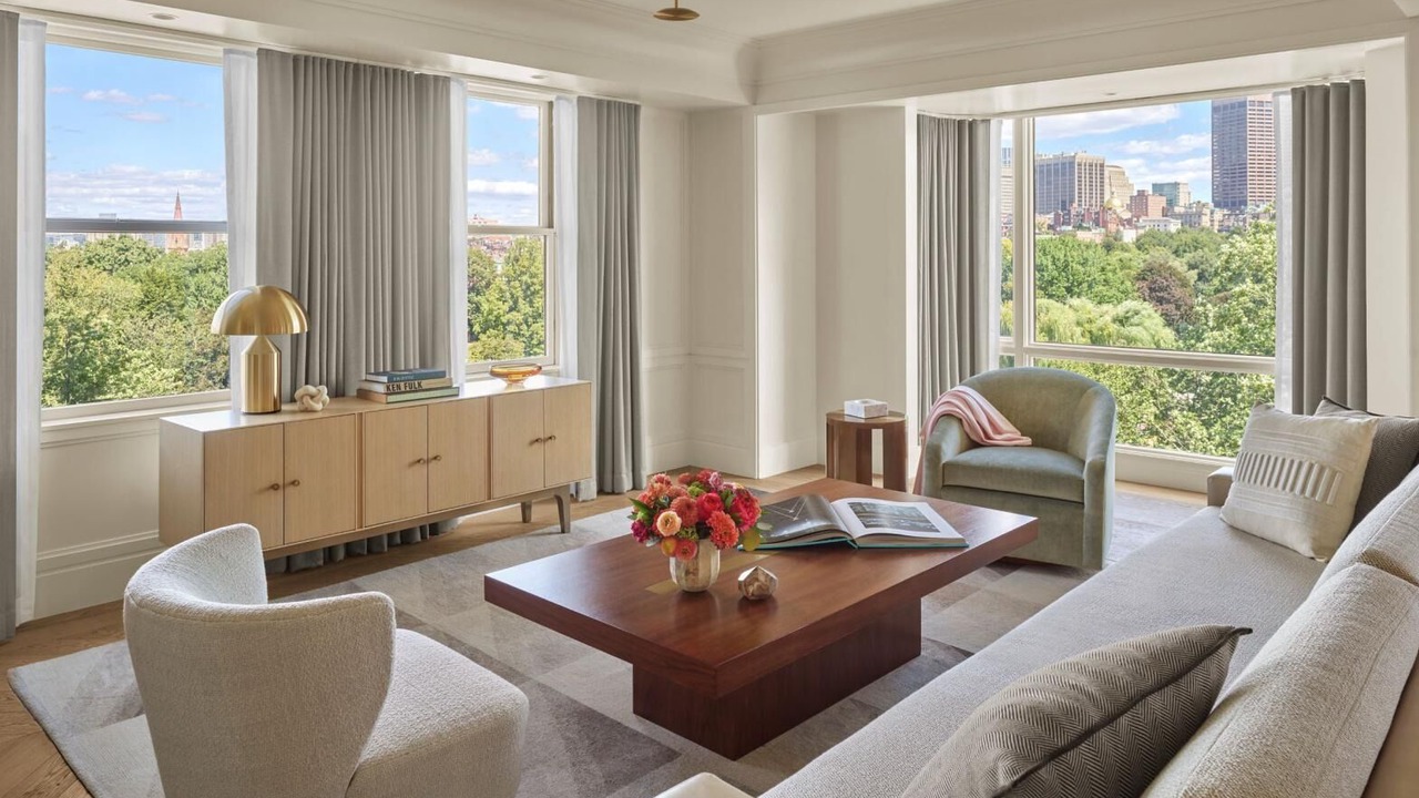 Photo of Livingroom in Back Bay East