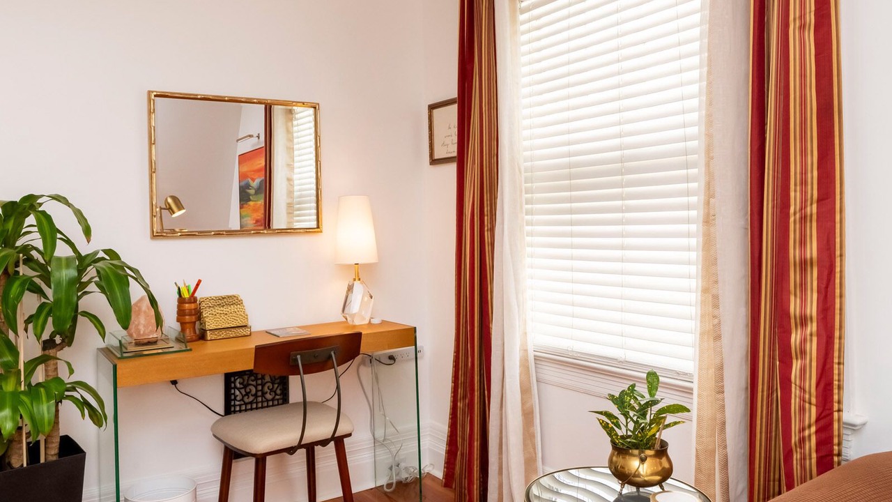 Photo of Bedroom in Utica