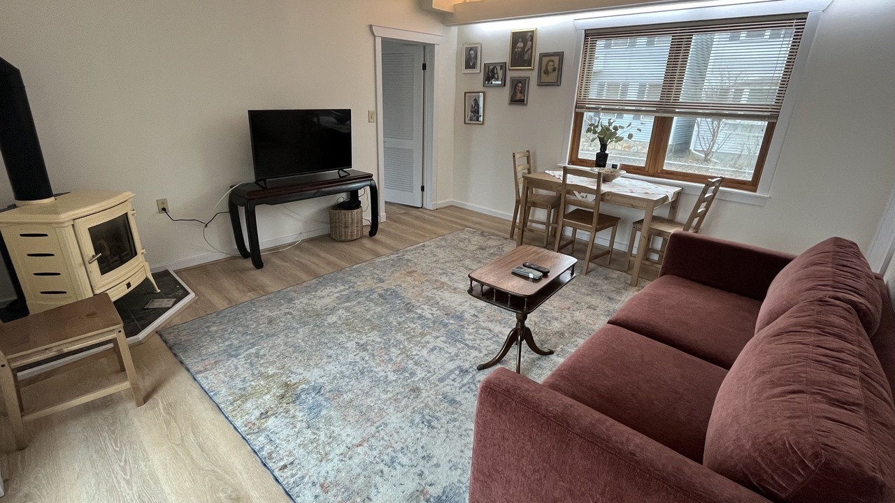 Photo of Bedroom in Newtonville