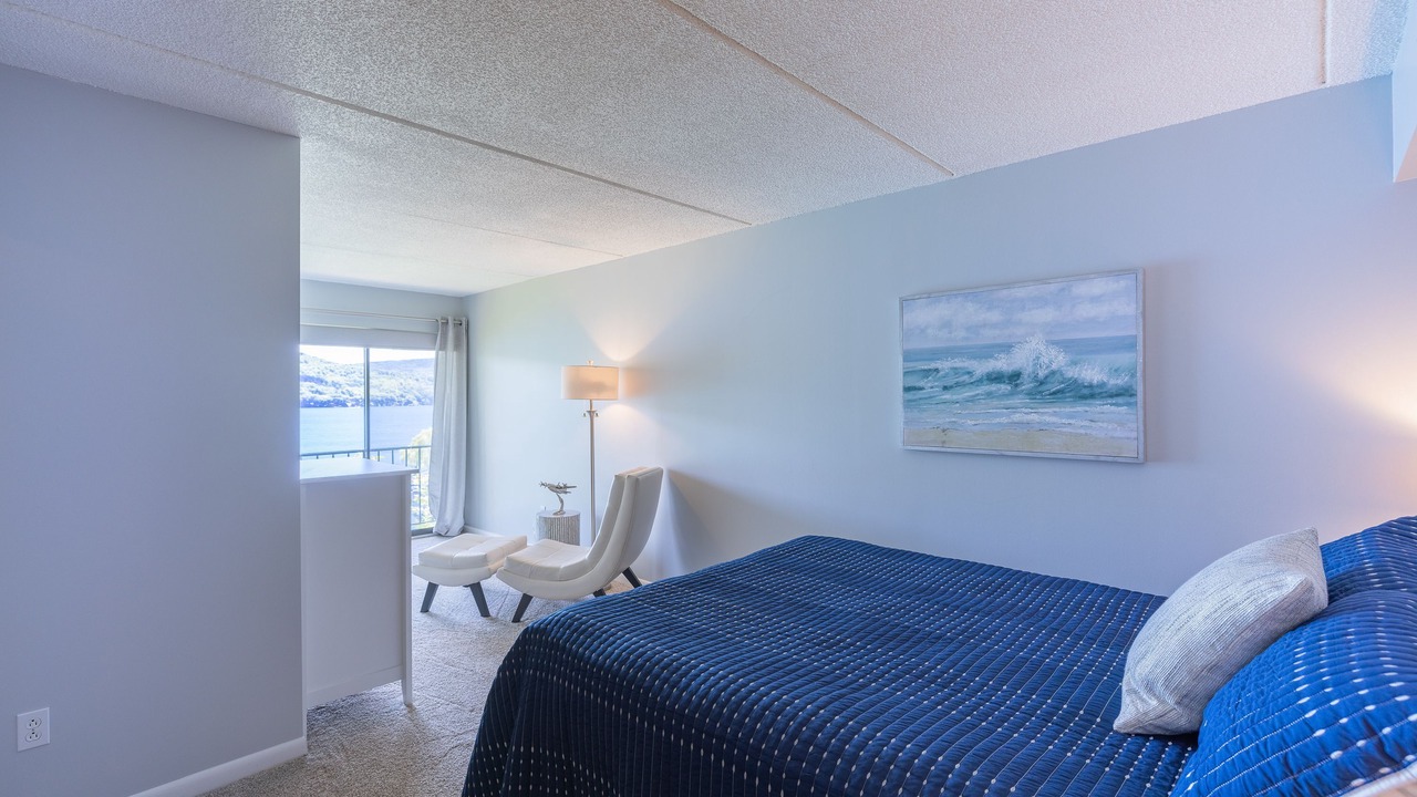 Photo of Bedroom in Holcomb