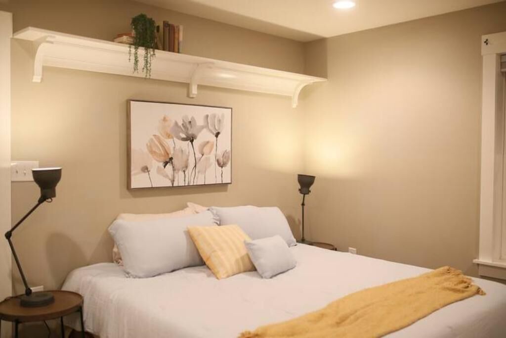 Photo of Bedroom in Lovettsville