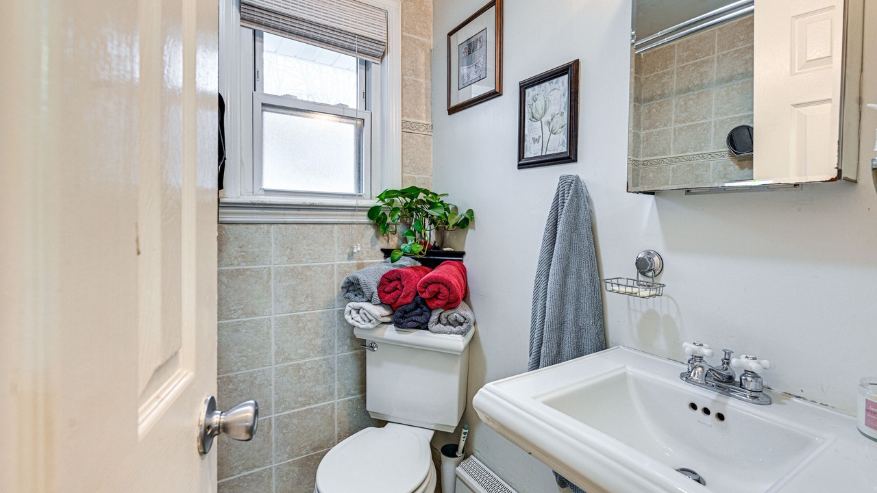 Photo of Bathroom in Glen Cove
