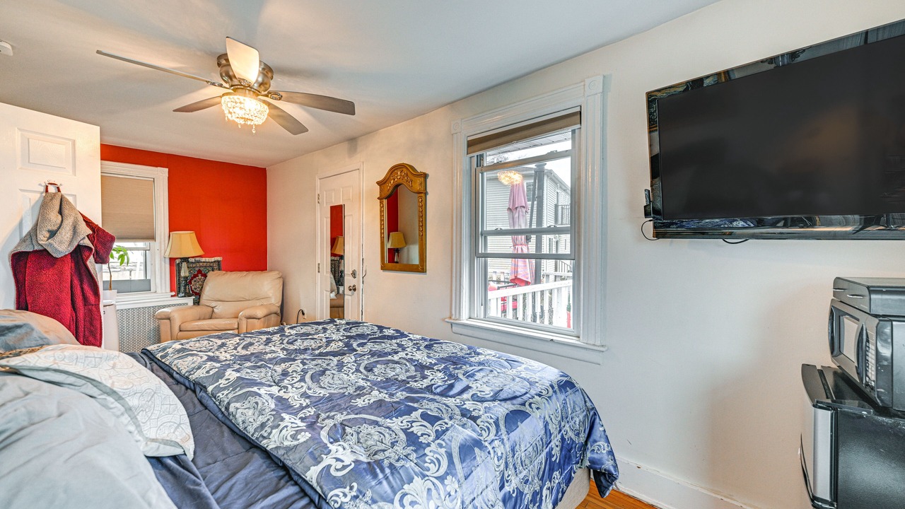 Photo of Bedroom in Glen Cove