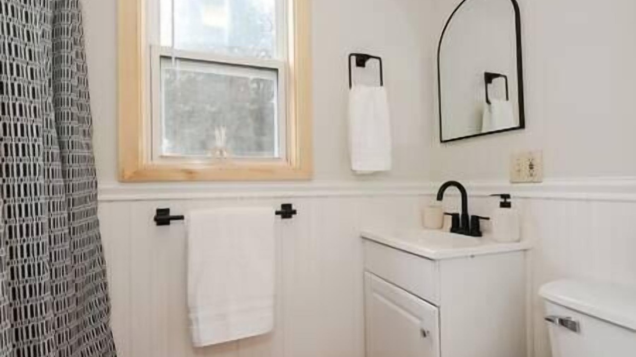Photo of Bathroom in Lincoln