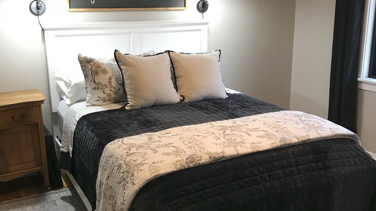 Photo of Bedroom in Waseca County