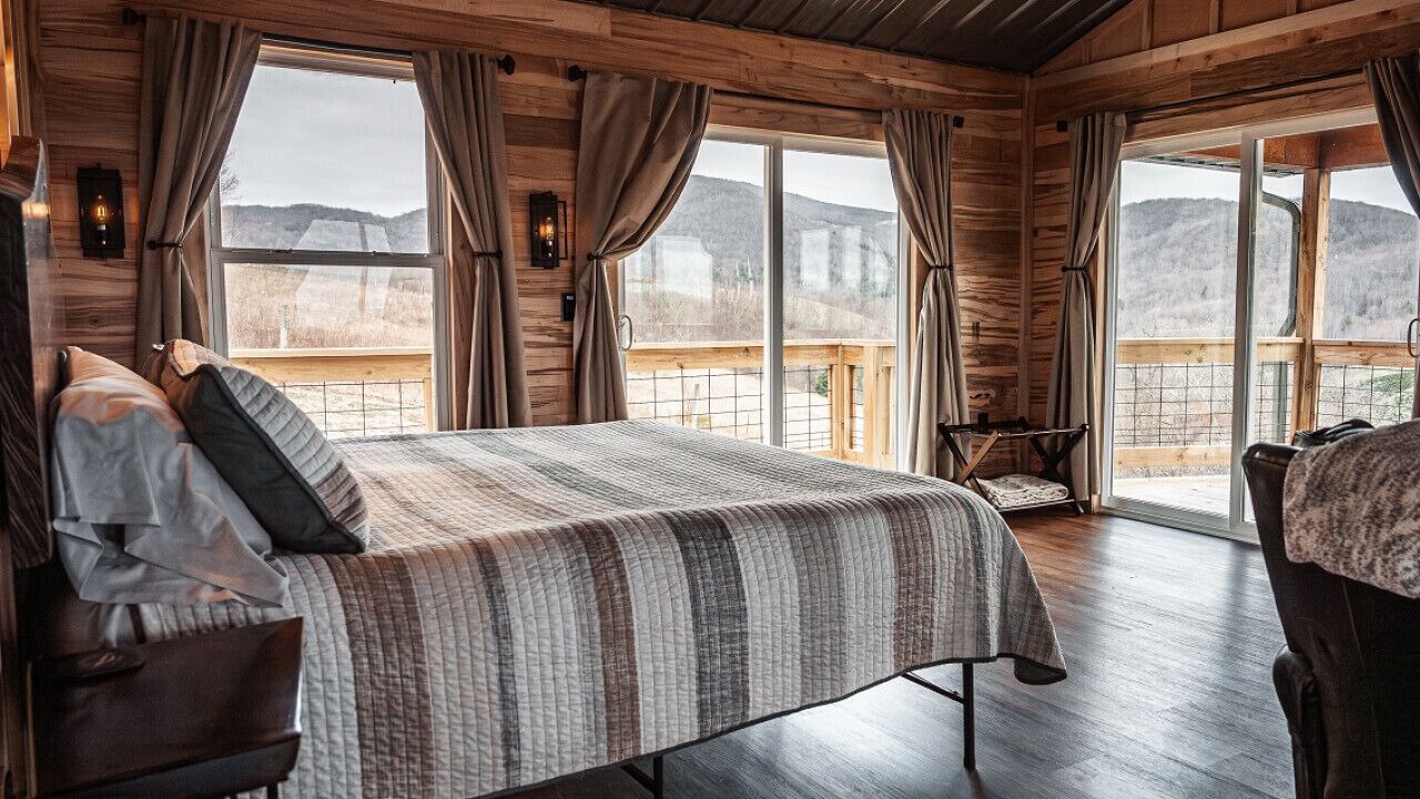 Photo of Bedroom in Mouth of Wilson