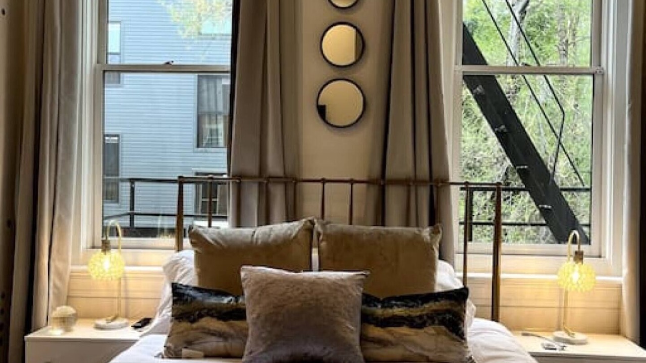 Photo of Bedroom in Mount Auburn