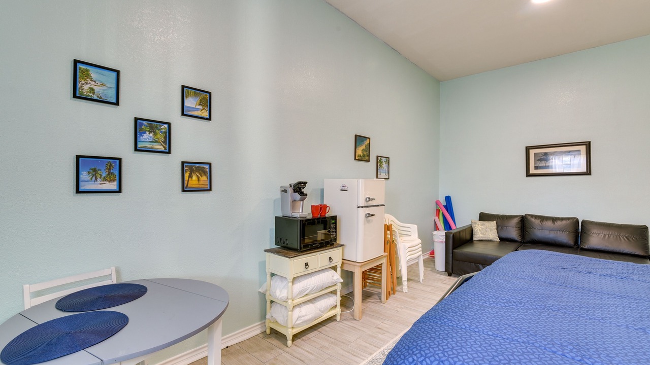 Photo of Bedroom in Pirates Beach