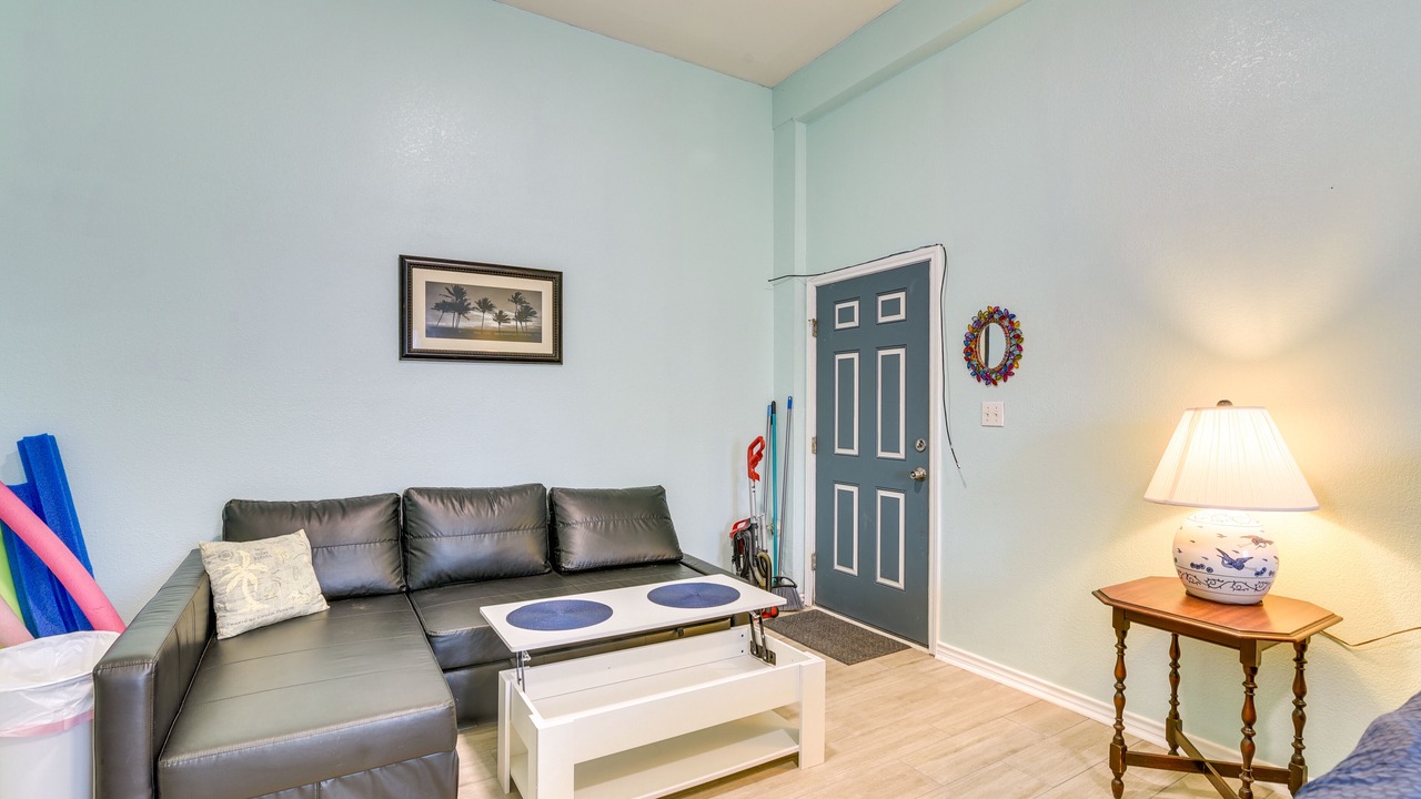 Photo of Livingroom in Pirates Beach