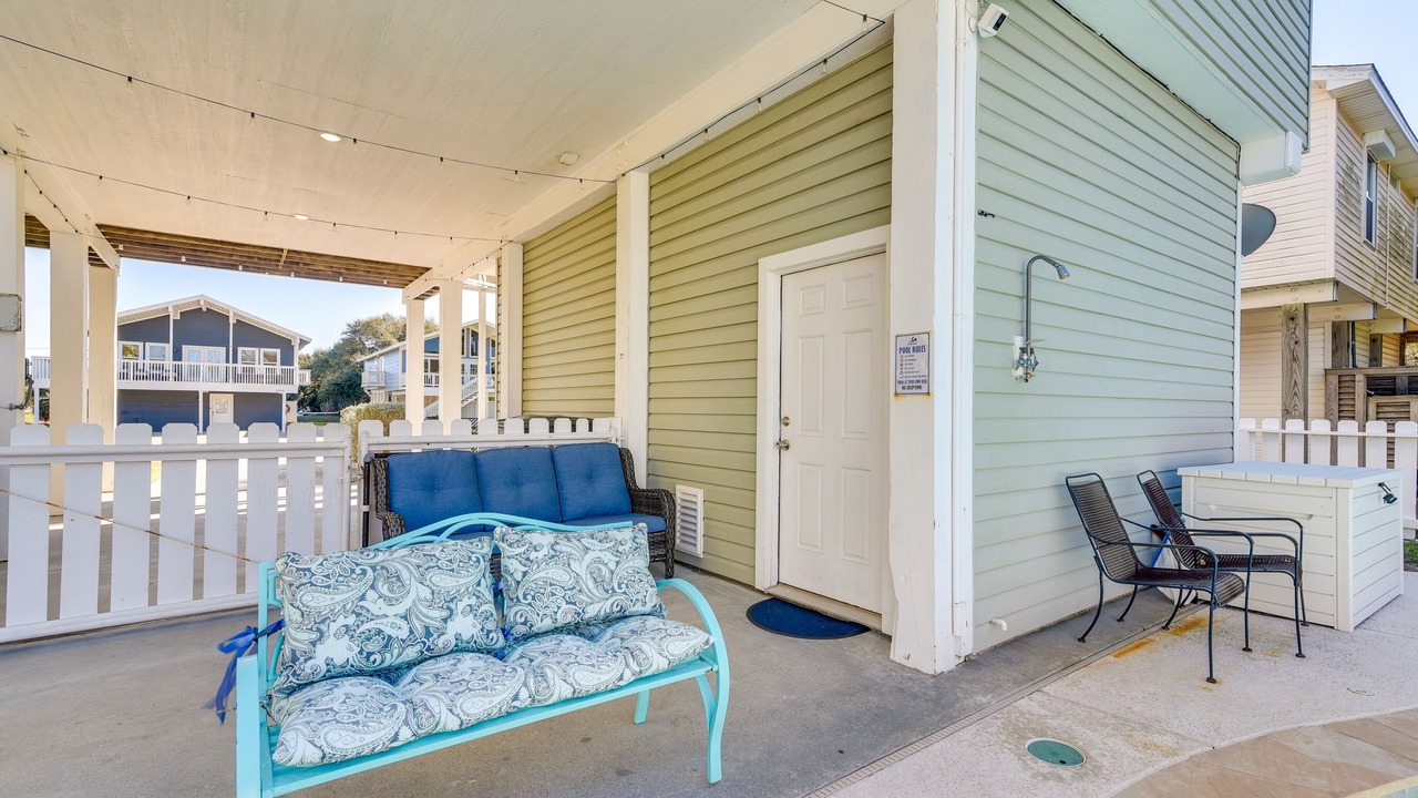 Photo of Patio Balcony in Pirates Beach
