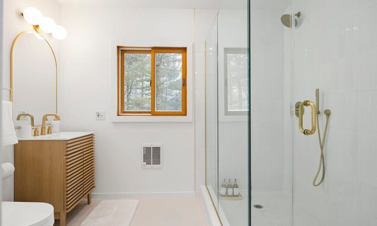 Photo of Bathroom in Hillsdale