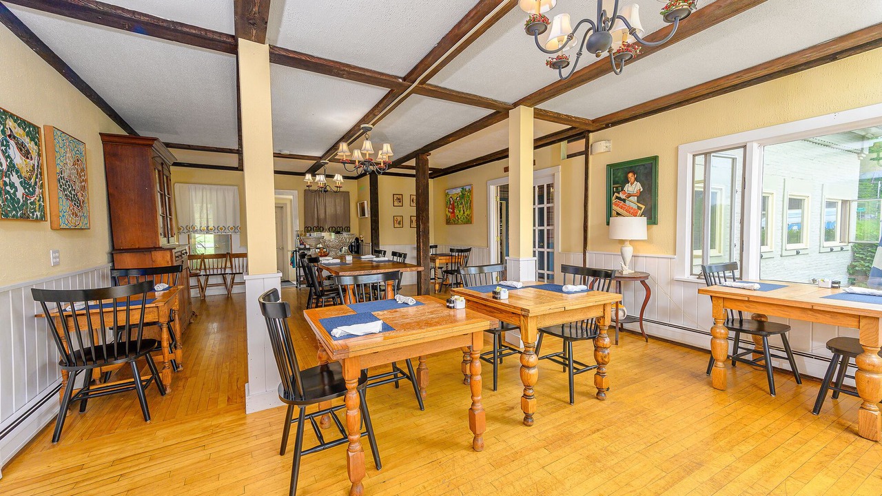 Photo of Livingroom in Stowe