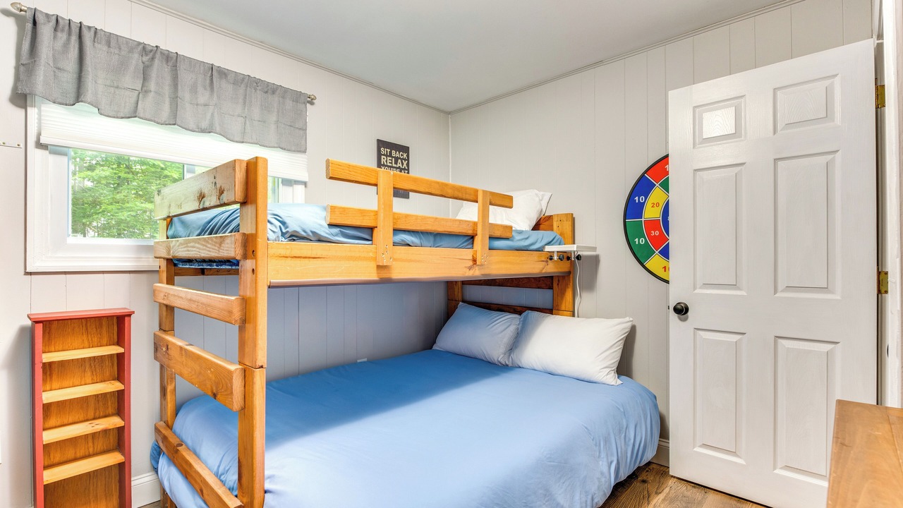 Photo of Bedroom in Locke Lake Colony