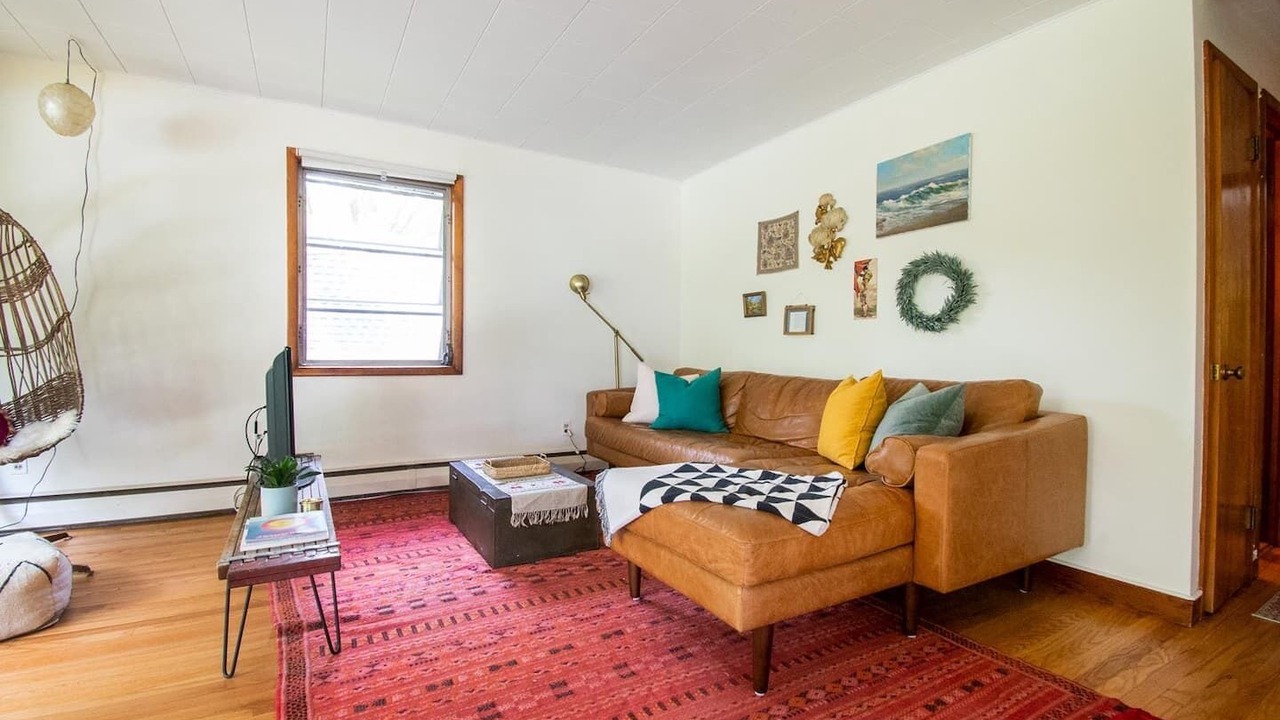Photo of Livingroom in Saugerties South