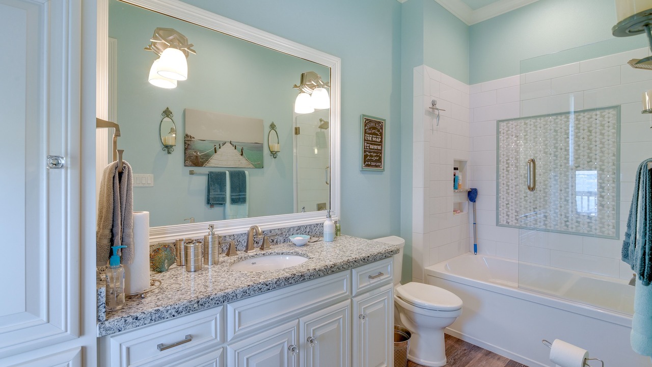 Photo of Bathroom in Lakeview  Jefferson County