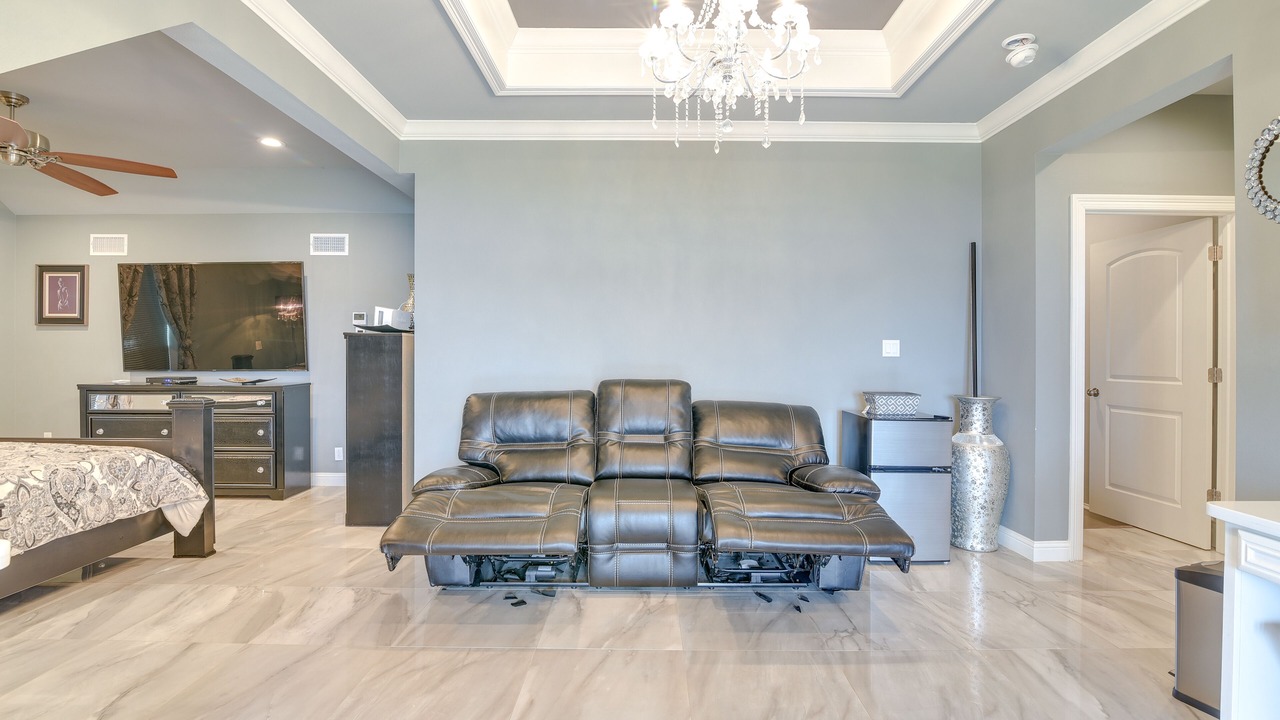 Photo of Bedroom in Lakeview  Jefferson County